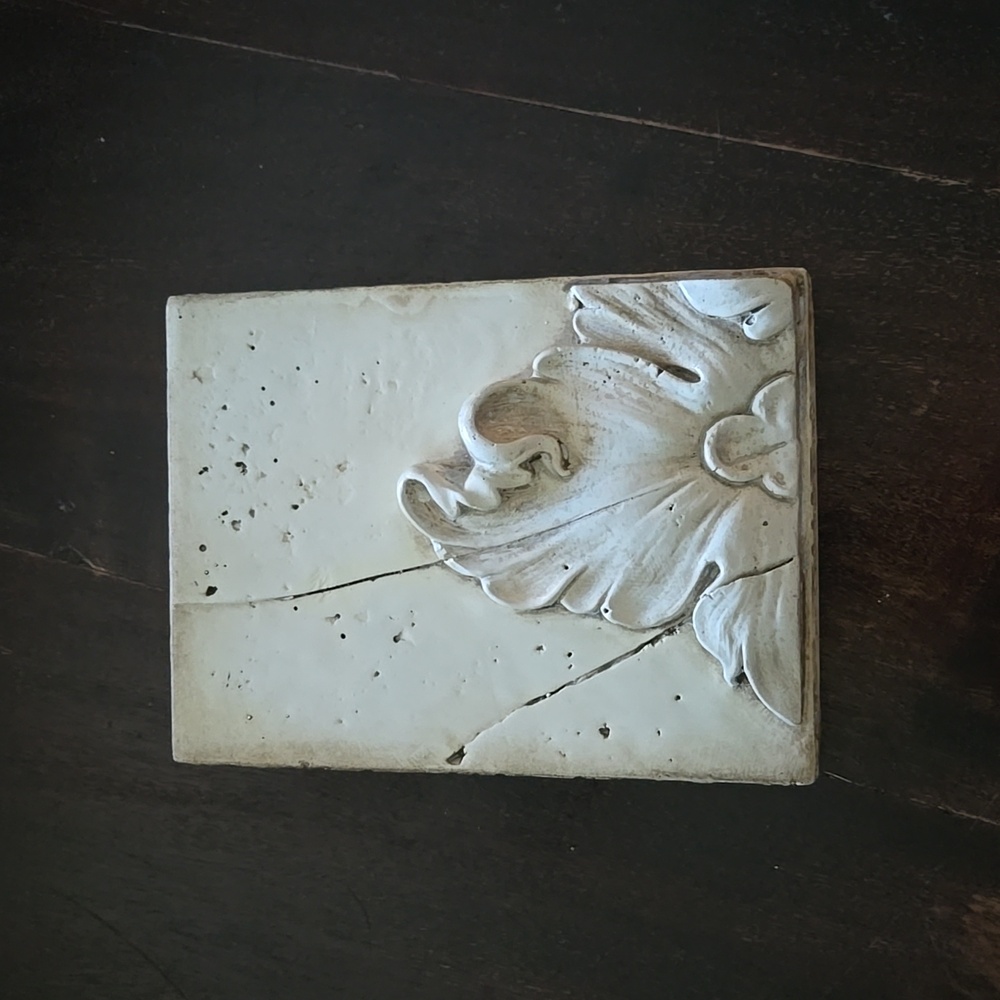 Sid Dickens Tile